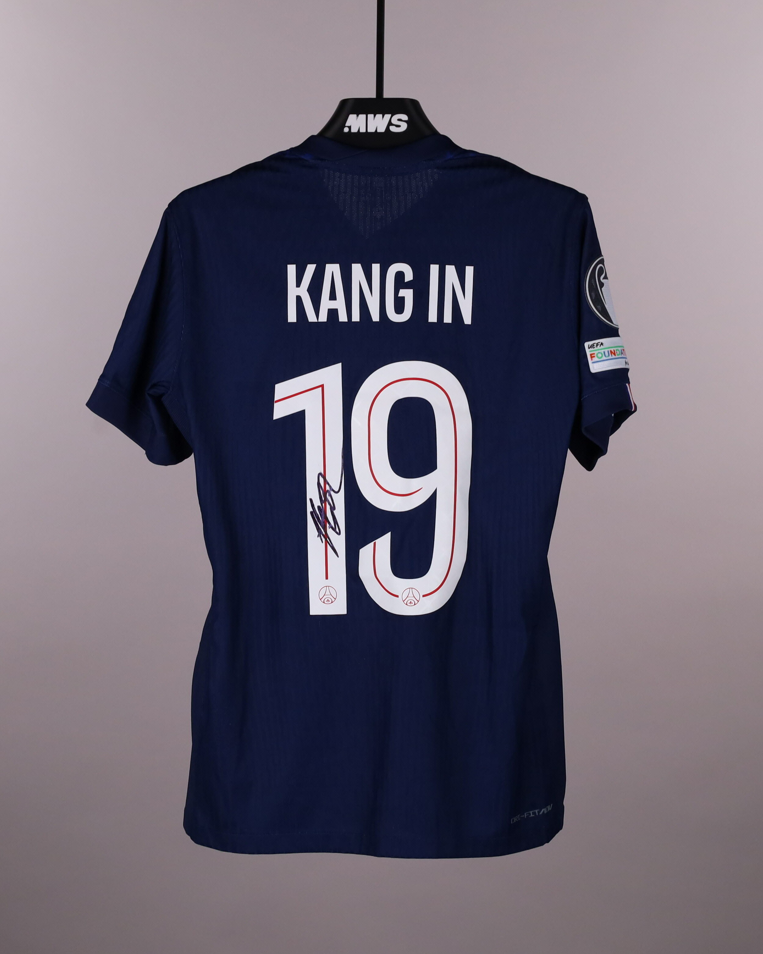 Kang-In Lee 이강인 Paris Saint-Germain shirt