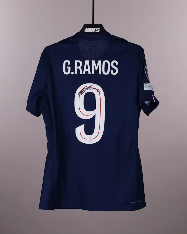 Gonçalo Ramos Paris Saint-Germain shirt