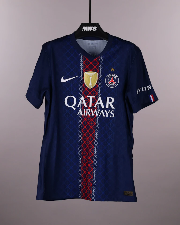 Lucas Hernández Paris Saint-Germain jersey