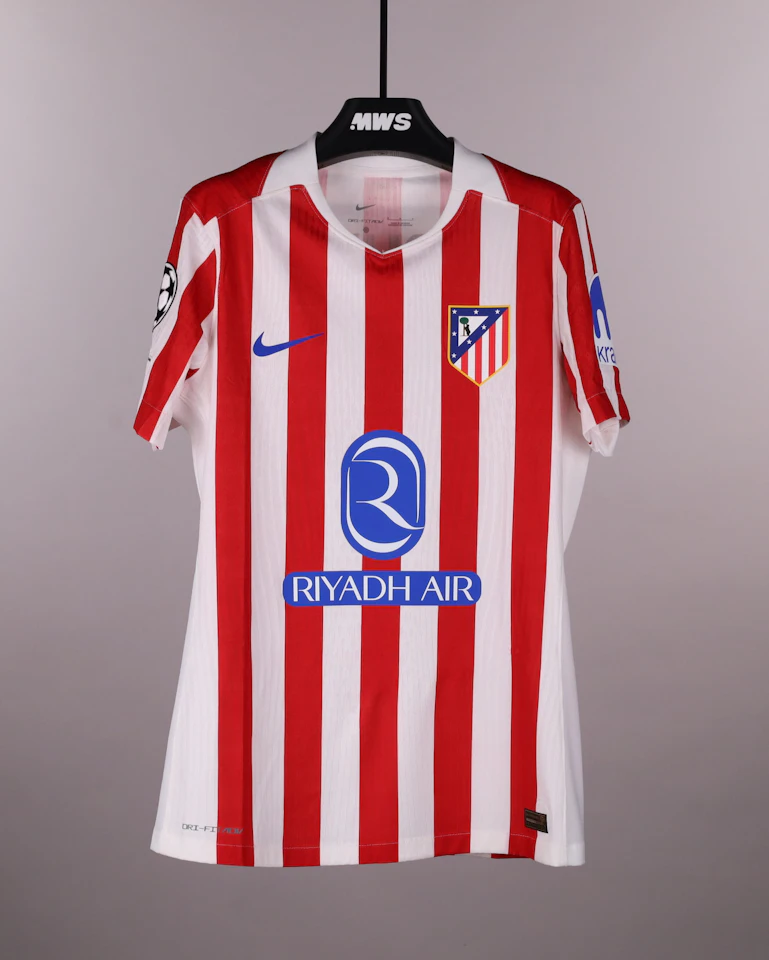 来自Atlético de Madrid的Nahuel Molina 球衣