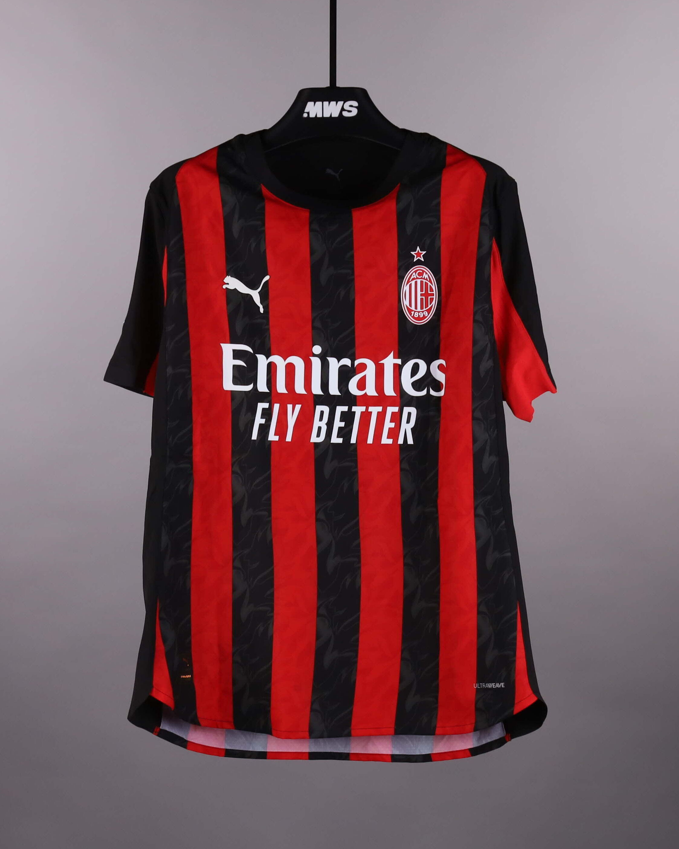 Rafael Leão AC Milan shirt