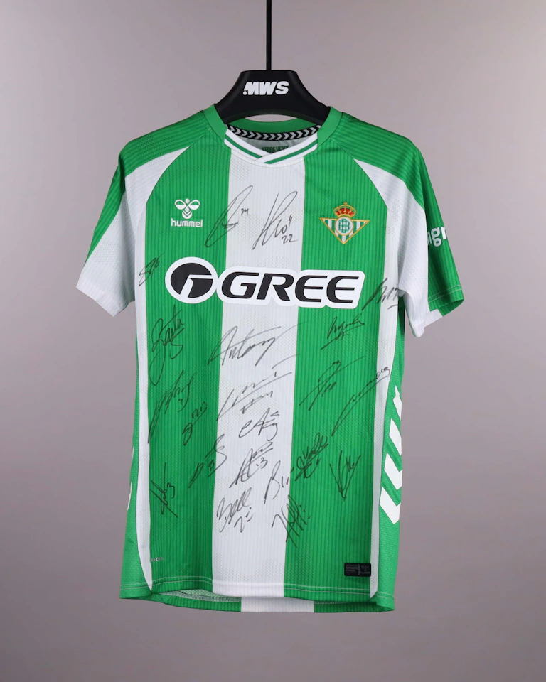 Squad Signed Shirt - 1