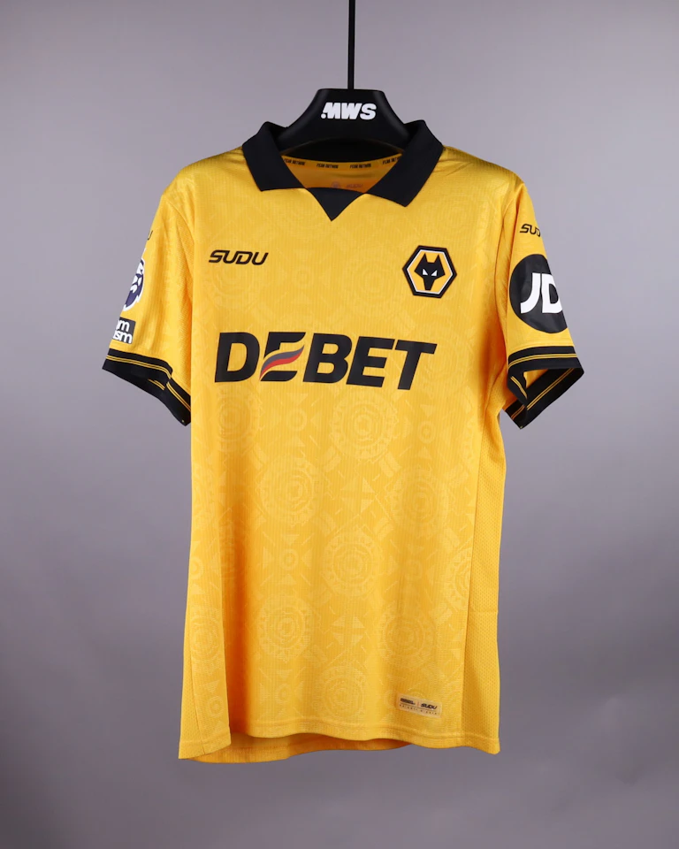David Møller Wolfe Wolverhampton Wanderers jersey