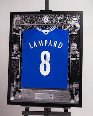 Limited Edition Framed Frank Lampard Shirt -7 Chelsea shirt