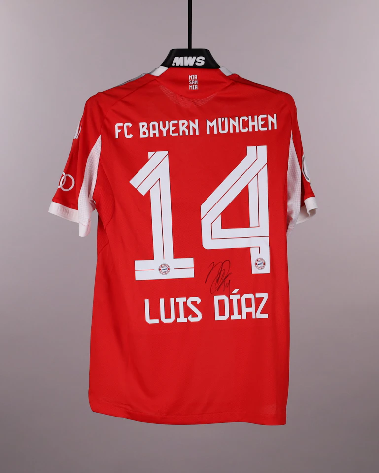来自FC Bayern München的Luis Díaz球衣