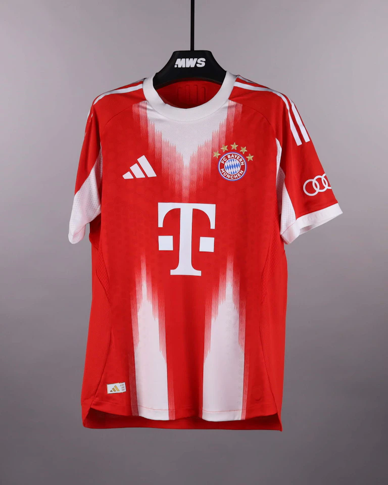 Min-jae Kim 김민재 FC Bayern München shirt