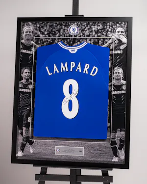 Limited Edition Framed Frank Lampard Shirt -8 Chelsea shirt