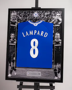 Limited Edition Framed Frank Lampard Shirt -8 Chelsea shirt