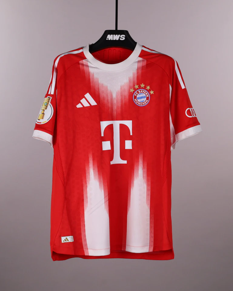 Jonathan Tah FC Bayern München jersey
