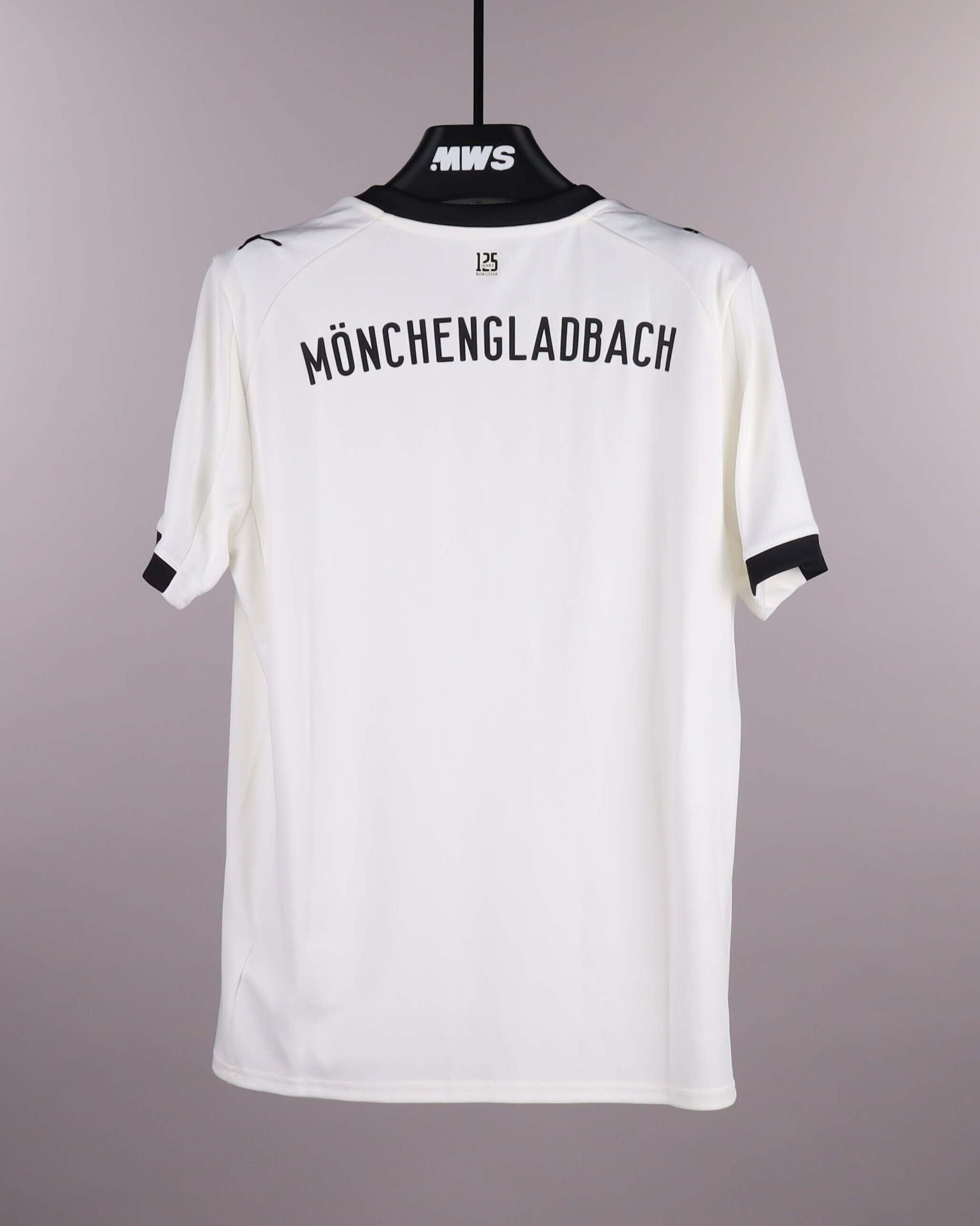 Squad Signed Shirt | MatchWornShirt