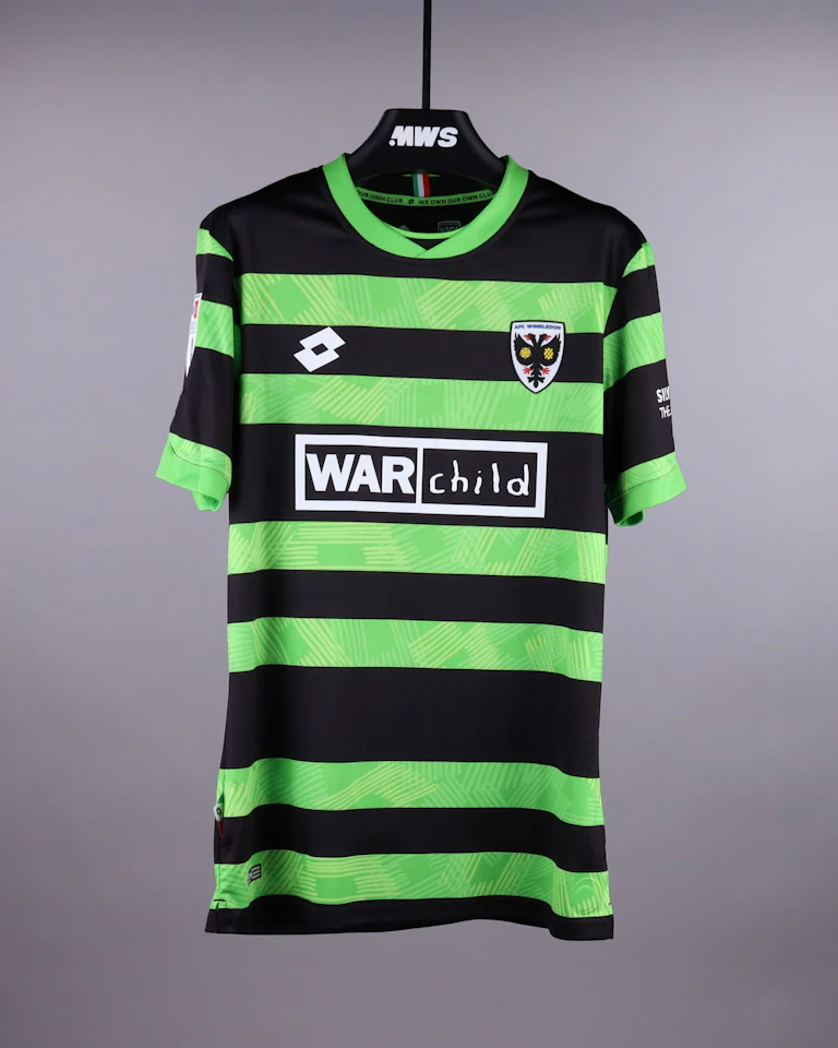 AFC Wimbledon 팀의 Sam Hutchinson 셔츠