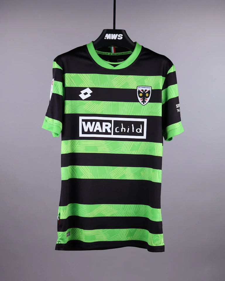 AFC Wimbledon 팀의 Sam Hutchinson 셔츠