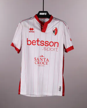 Marvin Cuni S.S.C. Bari shirt