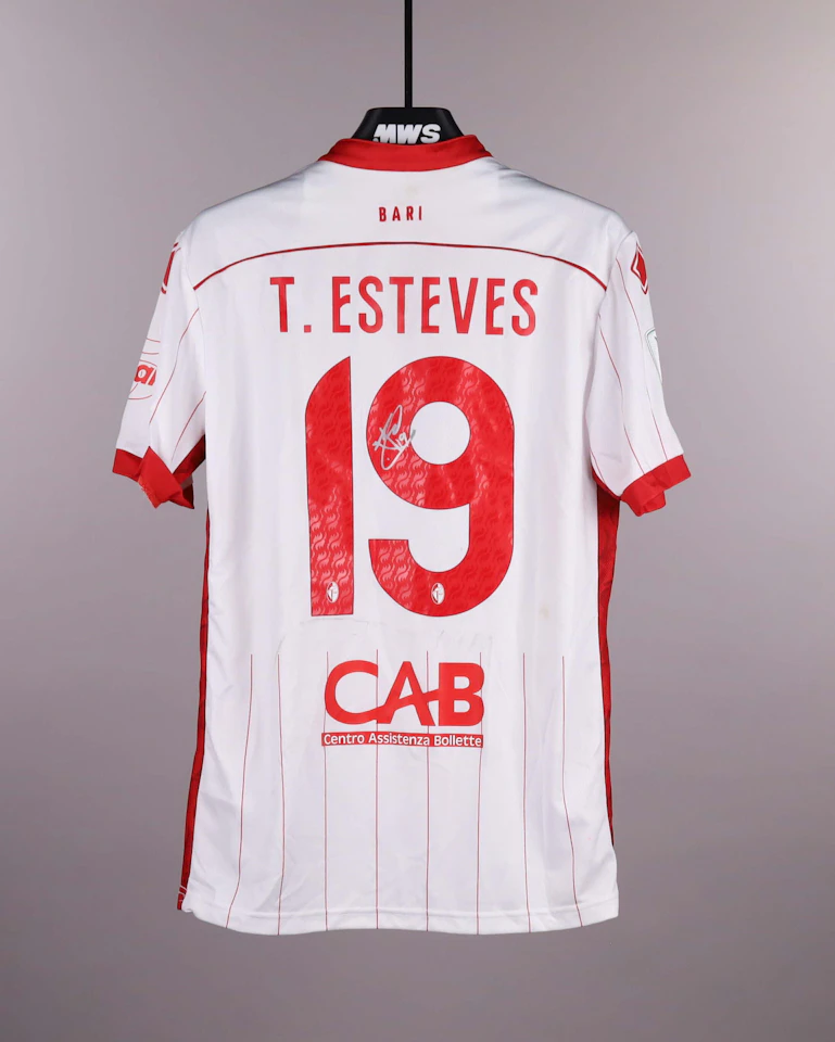 Maglia di Tomás Esteves (S.S.C. Bari)