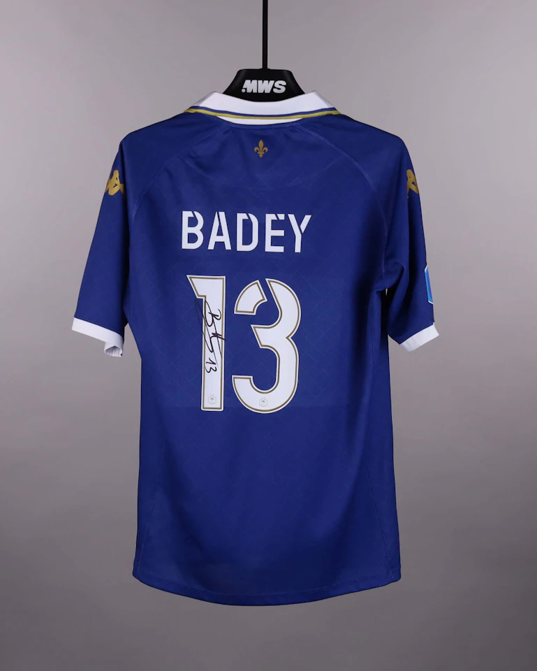 Ange Bade FC Versailles jersey