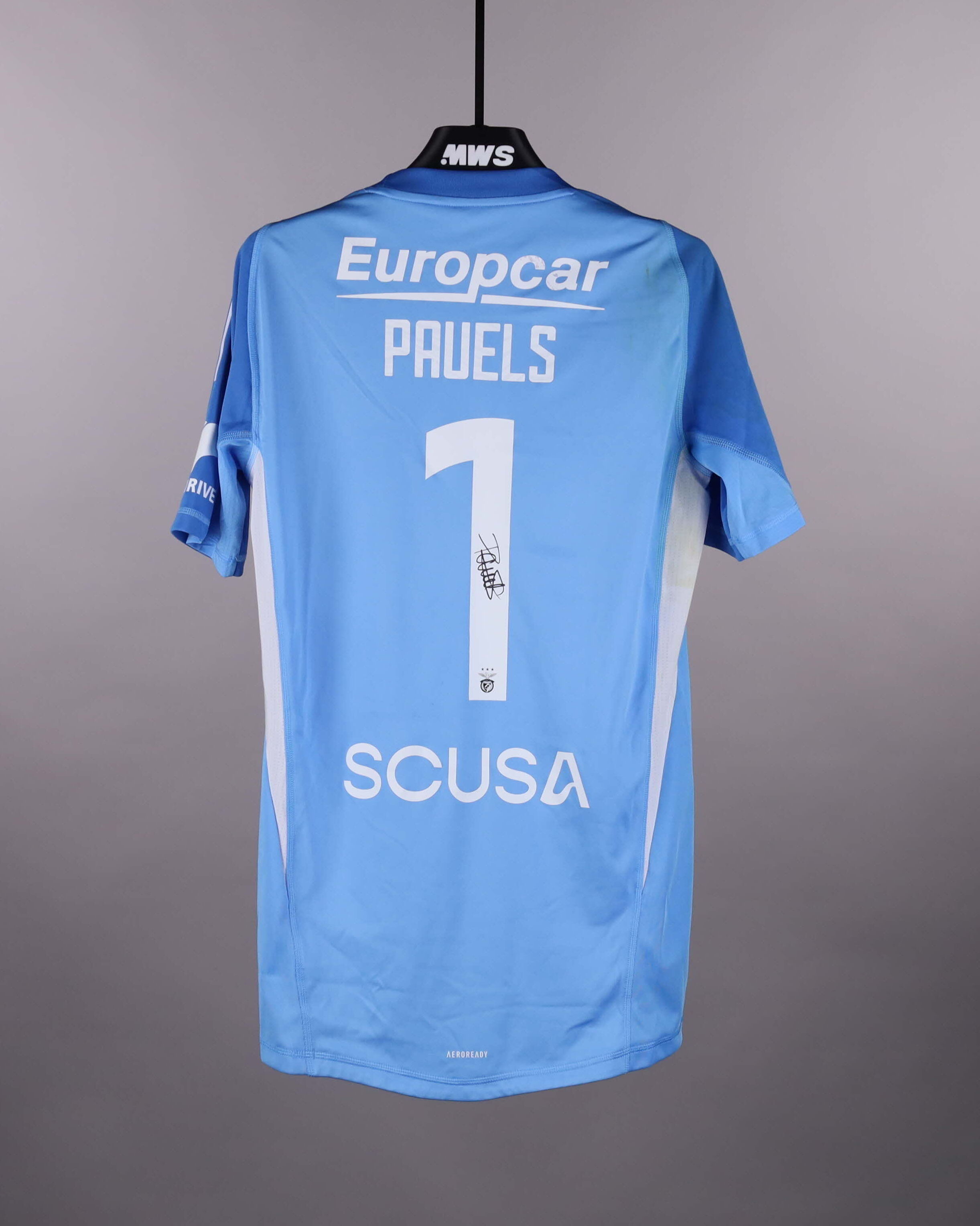 Official SL Benfica W Soccer Game-Worn Jerseys Auctions