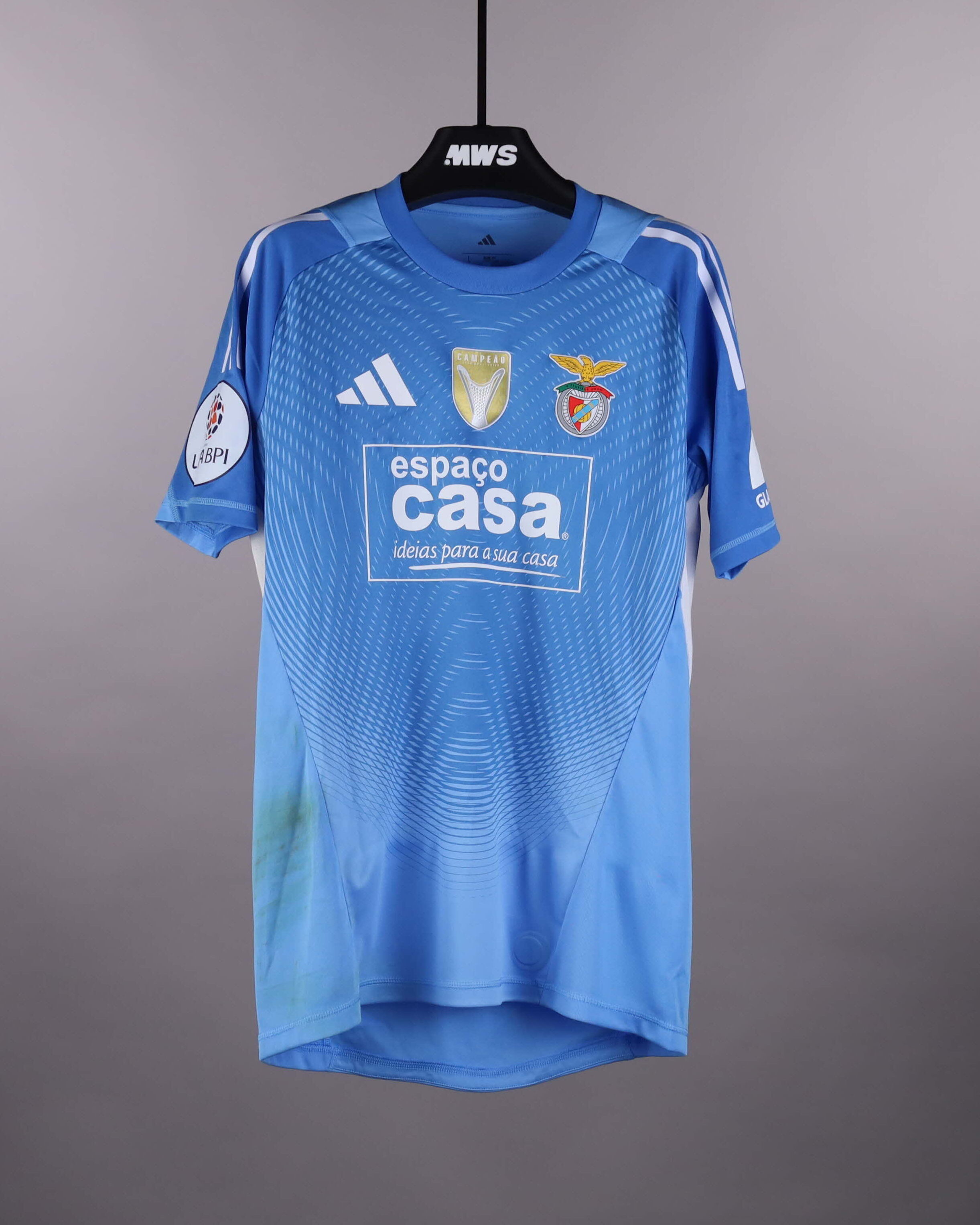 Official SL Benfica W Soccer Game-Worn Jerseys Auctions