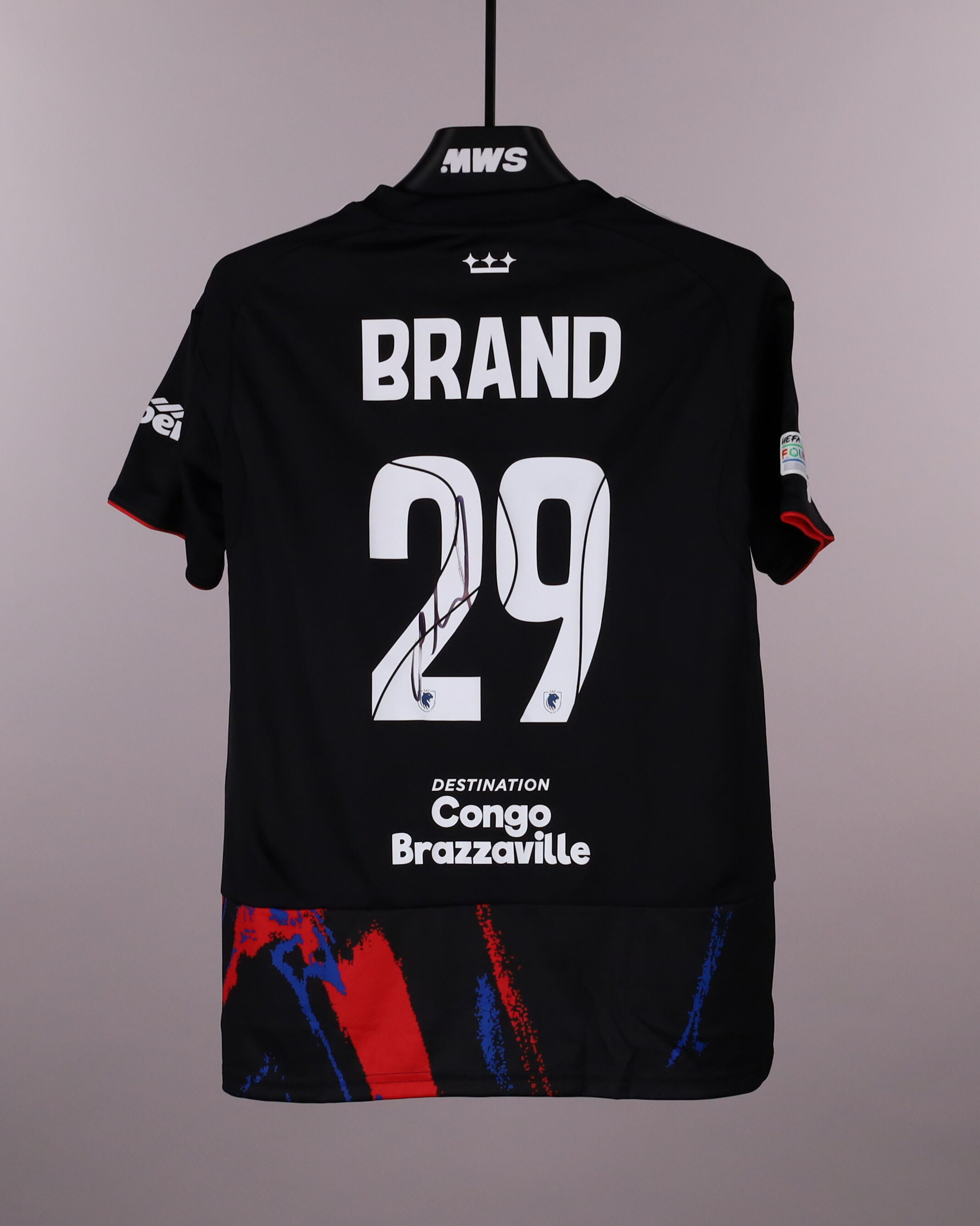 MatchWornShirt