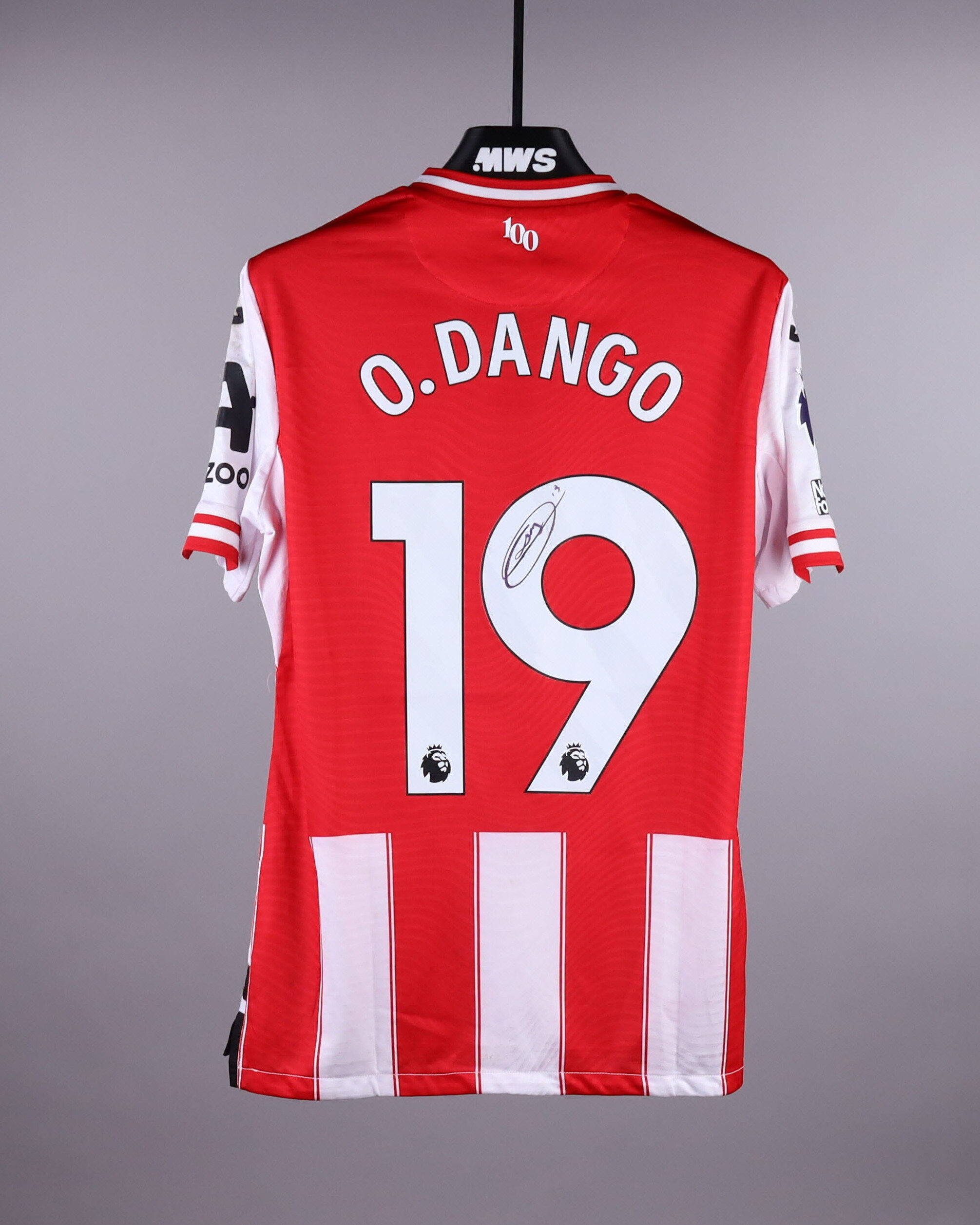 Dango Ouattara Brentford jersey