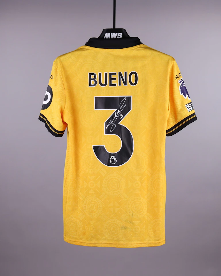 Hugo Bueno Wolverhampton Wanderers jersey