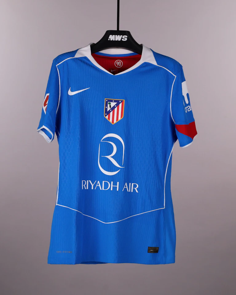 Robin Le Normand Atlético de Madrid shirt