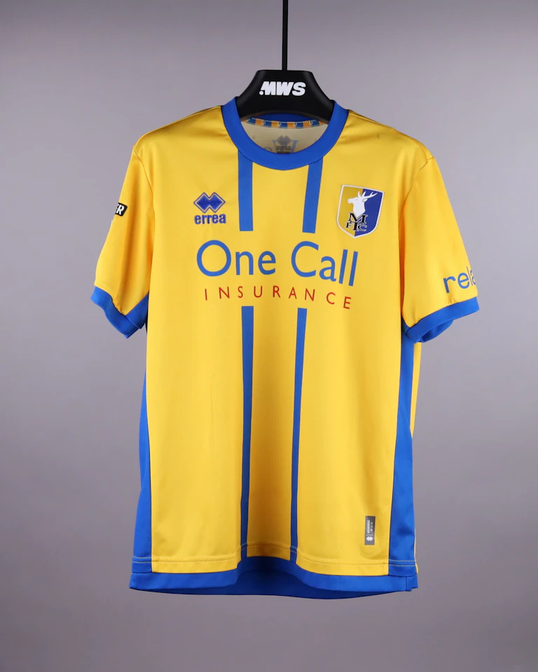 Ollie Taylor Mansfield Town jersey