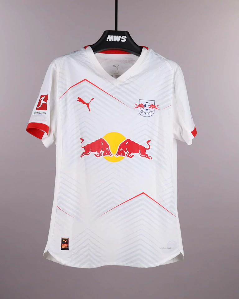 Max Finkgräfe RB Leipzig のシャツ