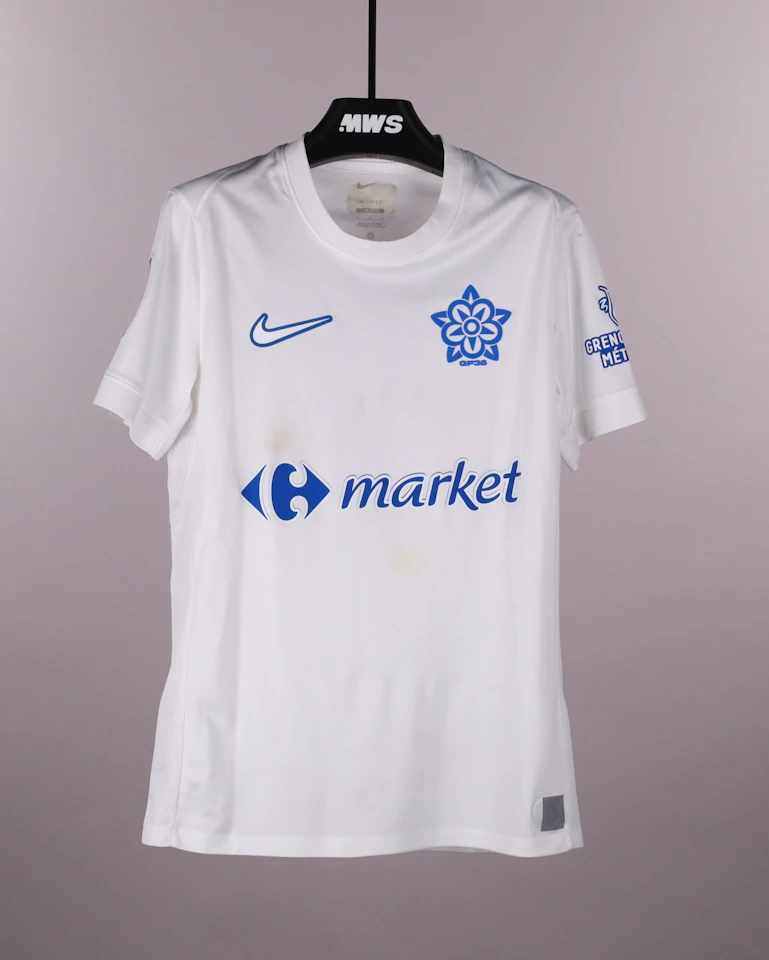 Grenoble Foot 38 팀의 Lucas Bernadou 셔츠