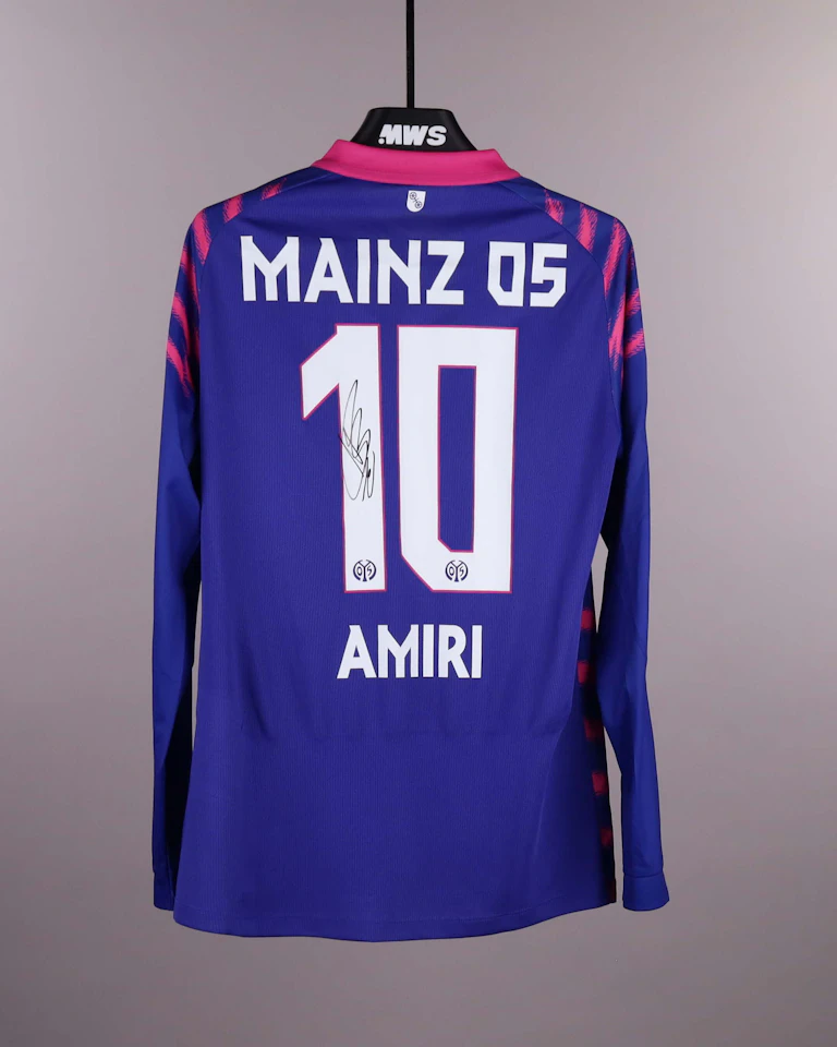Mainz 05-Trikot von Nadiem Amiri
