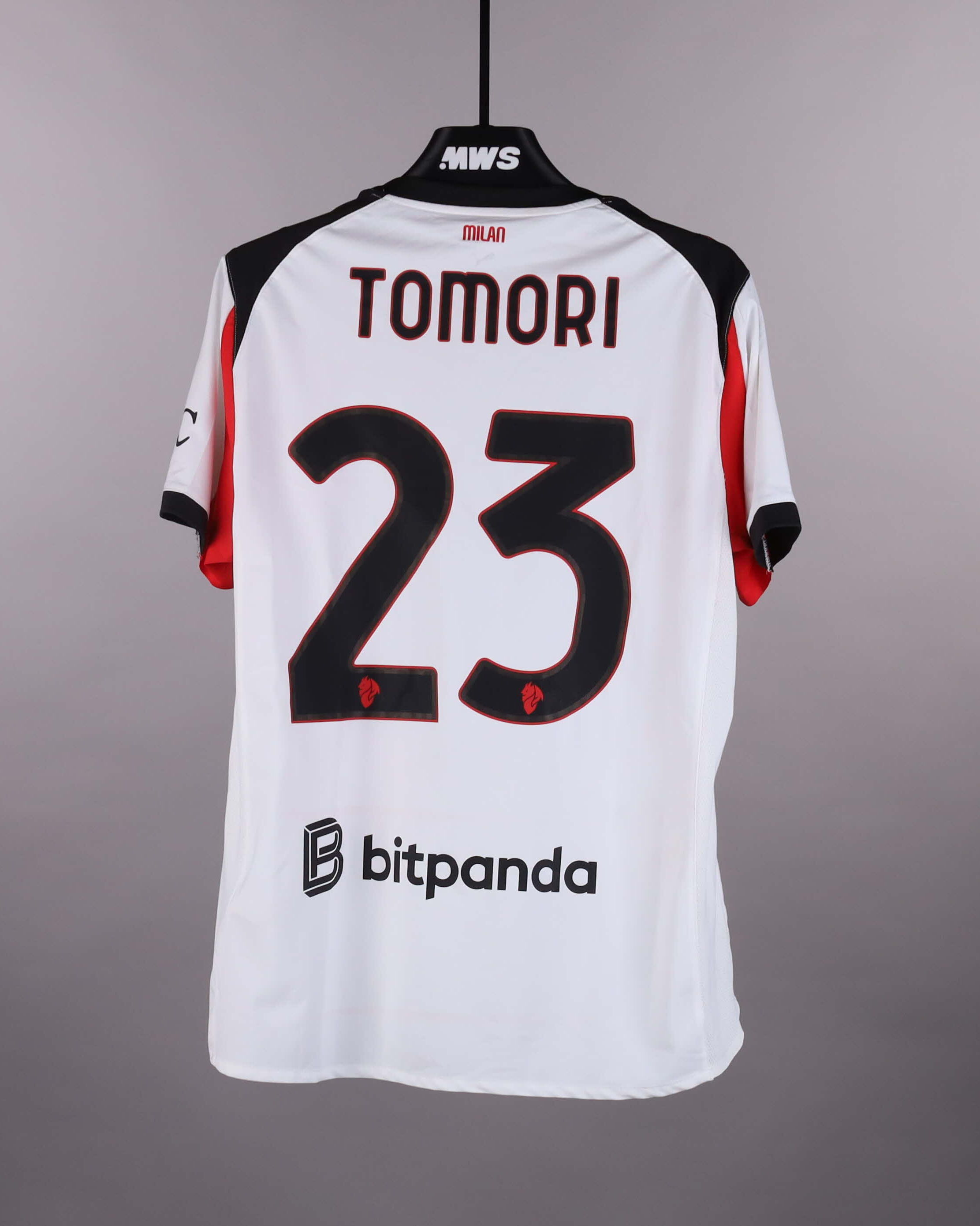 Fikayo Tomori AC Milan shirt