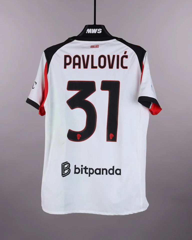 AC Milan 팀의 Strahinja Pavlović 셔츠