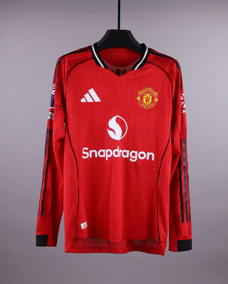 Kobbie Mainoo Manchester United jersey
