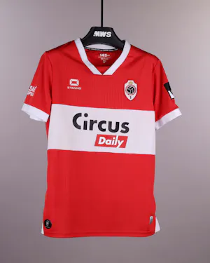 来自Royal Antwerp FC的Marwan Al Sahafi球衣