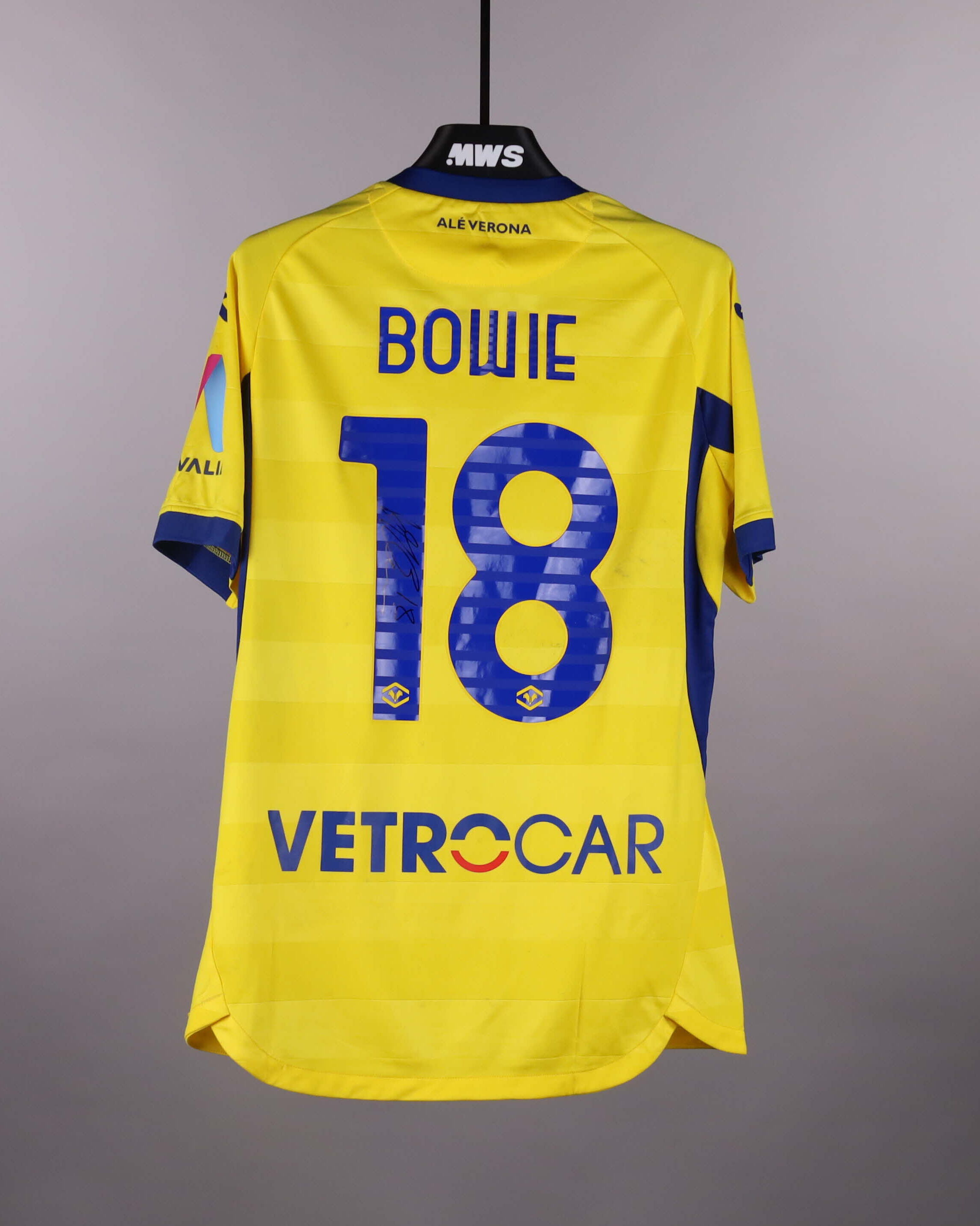 ヘラス・ヴェローナ サッカージャージ worn by Kevin Rüegg Official Hellas Verona FC Soccer Game-Worn Jerseys Auctions
