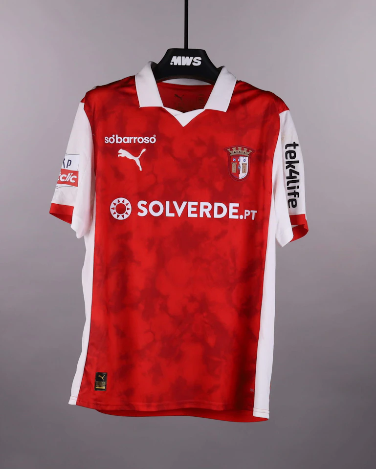Pau Victor SC Braga forması
