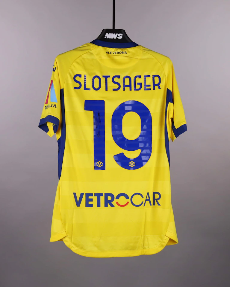 Hellas Verona FC-Trikot von Tobias Slotsager