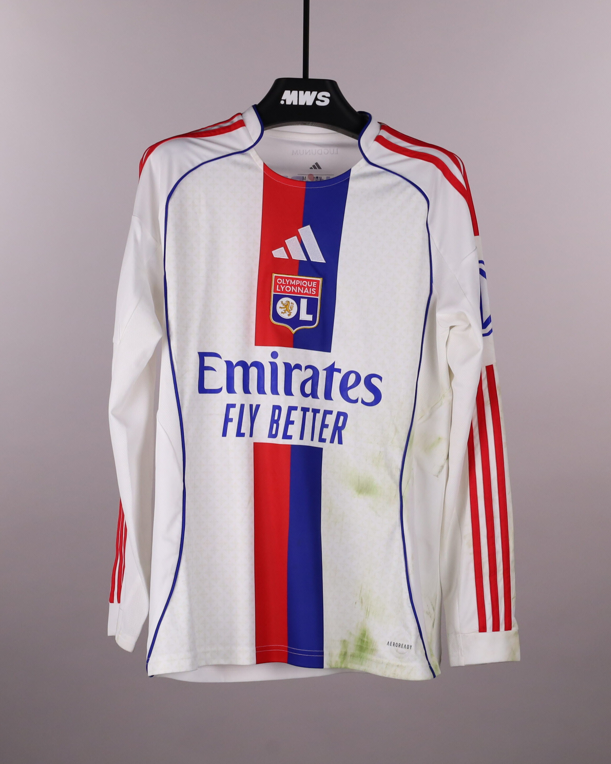Clinton Mata Olympique Lyonnais jersey