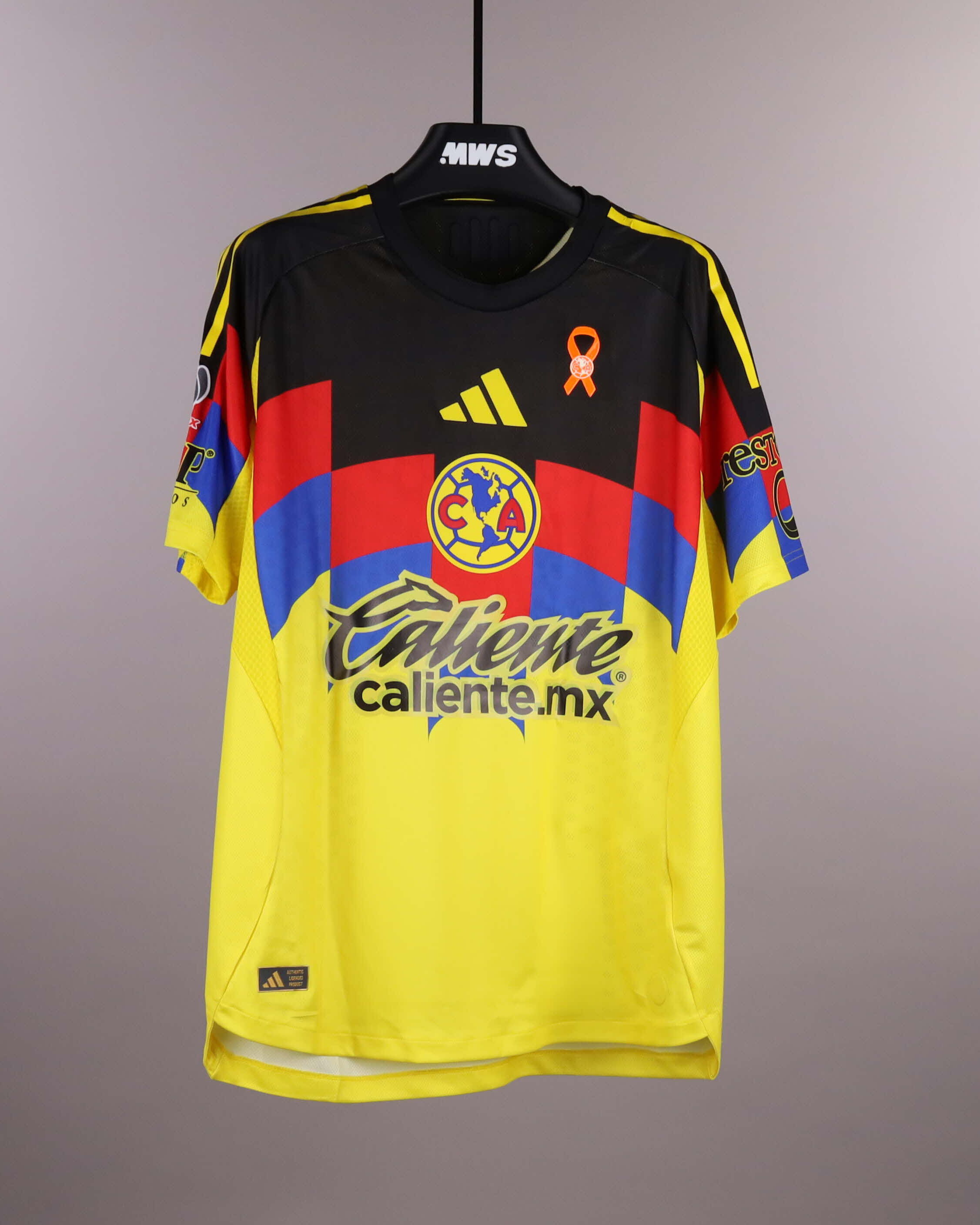 Sebastián Cáceres Club América shirt