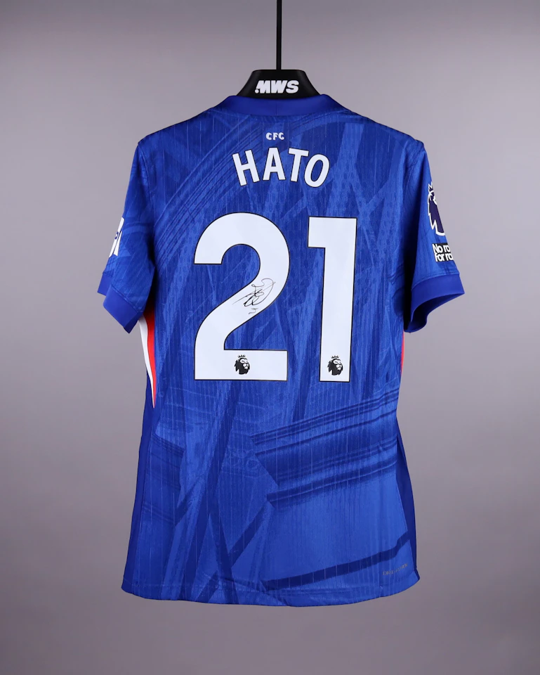Chelsea 팀의 Jorrel Hato 셔츠