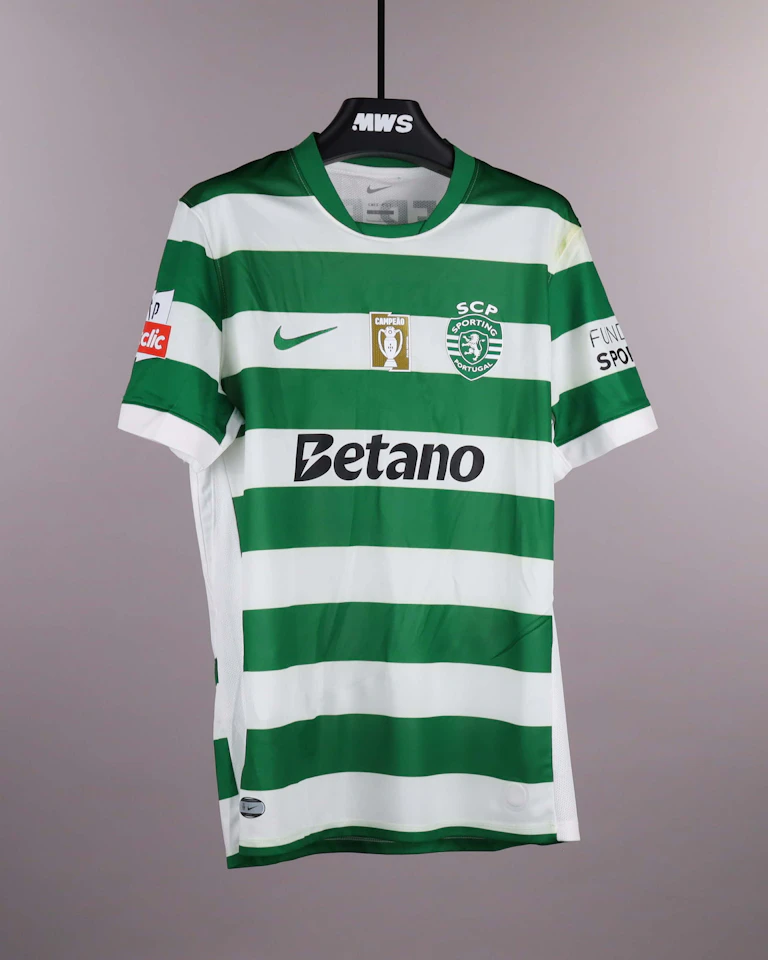 Zeno Debast Sporting CP shirt