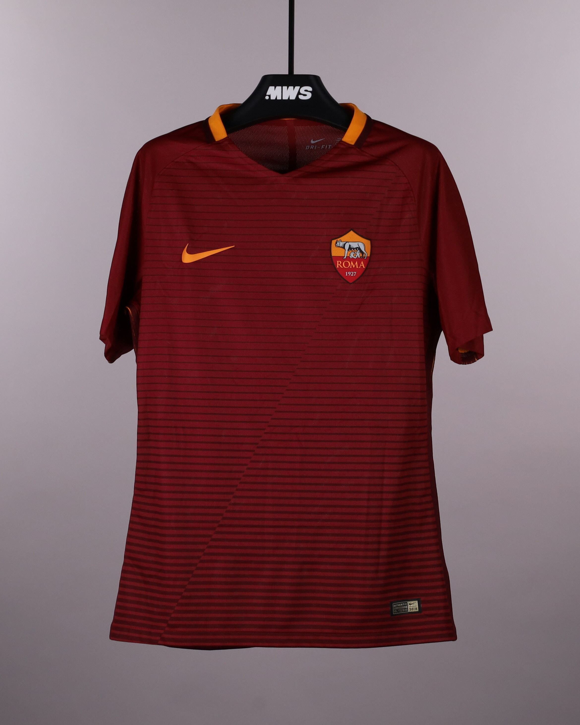 Kevin Strootman AS Roma shirt
