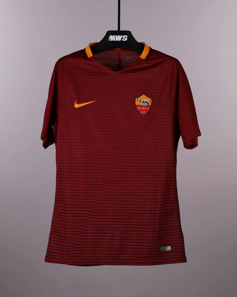 Kevin Strootman AS Roma shirt