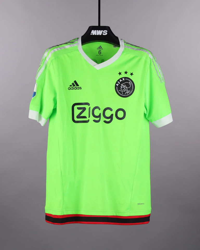 Davy Klaassen Ajax shirt