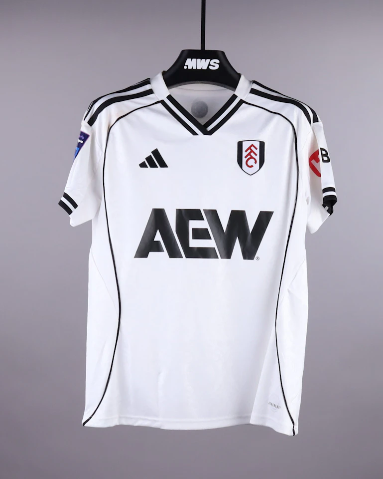 Hannah Mackenzie Fulham W jersey