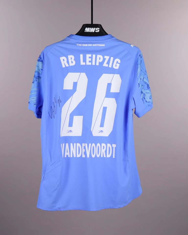 Maarten Vandevoordt RB Leipzig shirt