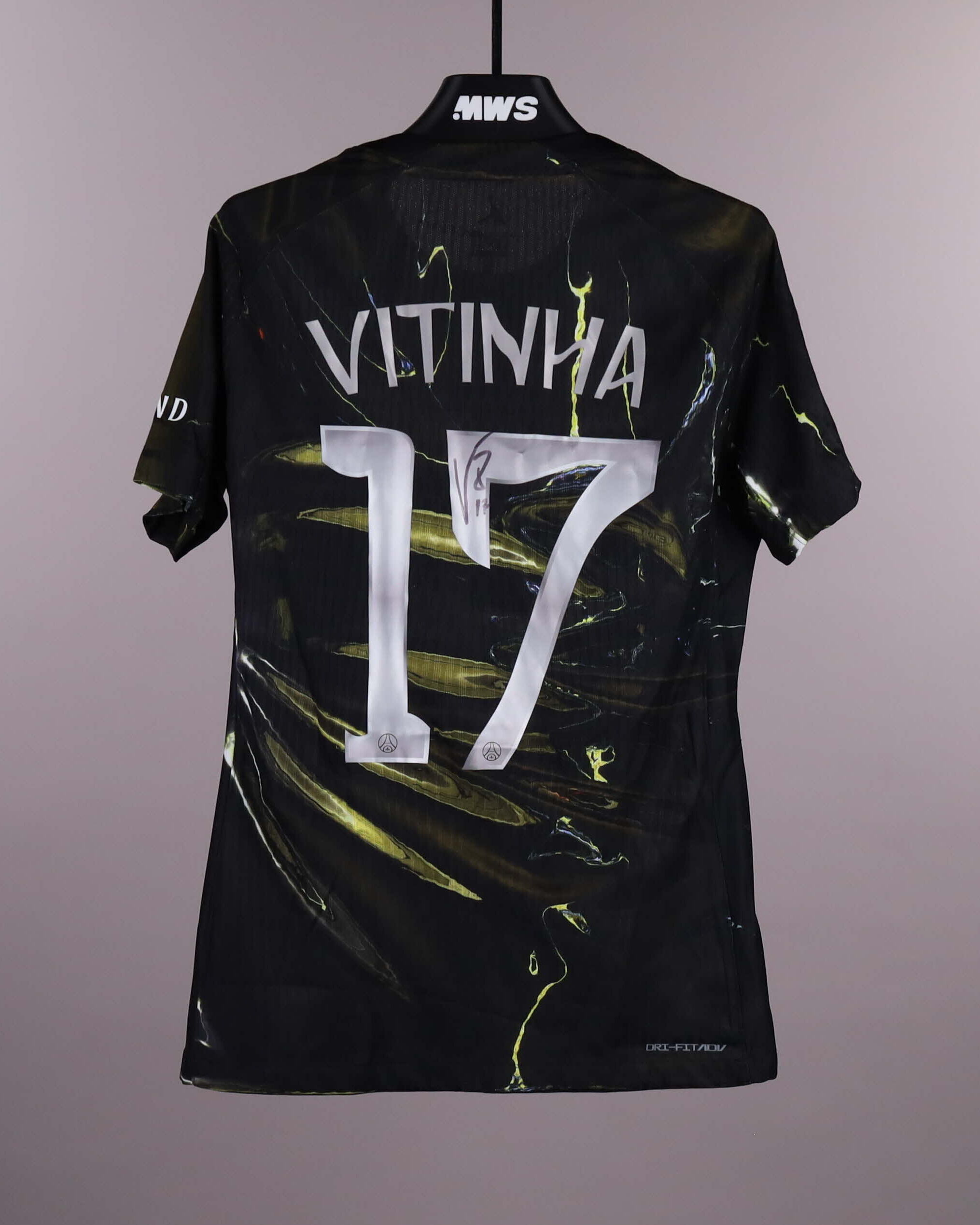 Vitinha | FC Bayern München - Paris Saint Germain | MatchWornShirt