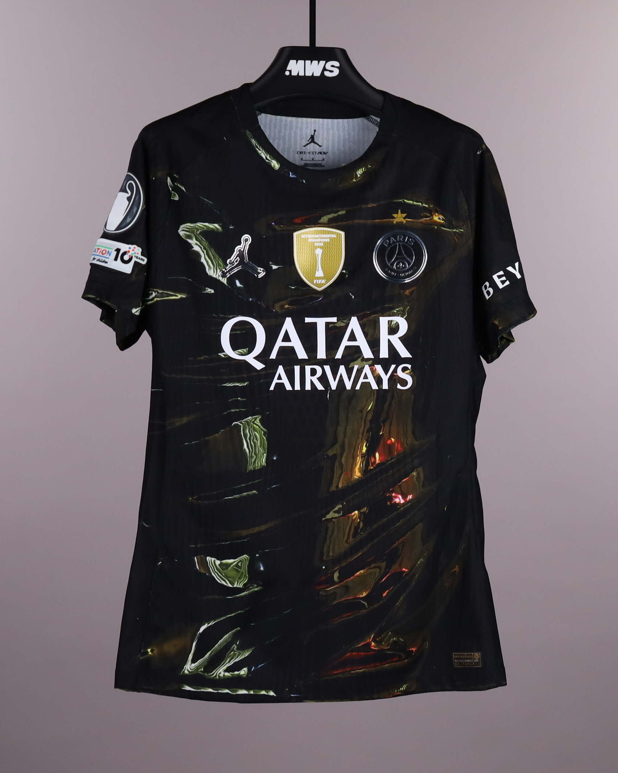 Kang-In Lee 이강인 Paris Saint-Germain shirt