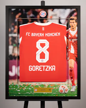 Leon Goretzka | Framed Signed Home Shirt