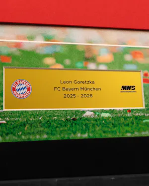 Leon Goretzka | Framed Signed Home Shirt