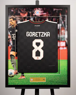 Leon Goretzka | Framed Signed Third Shirt